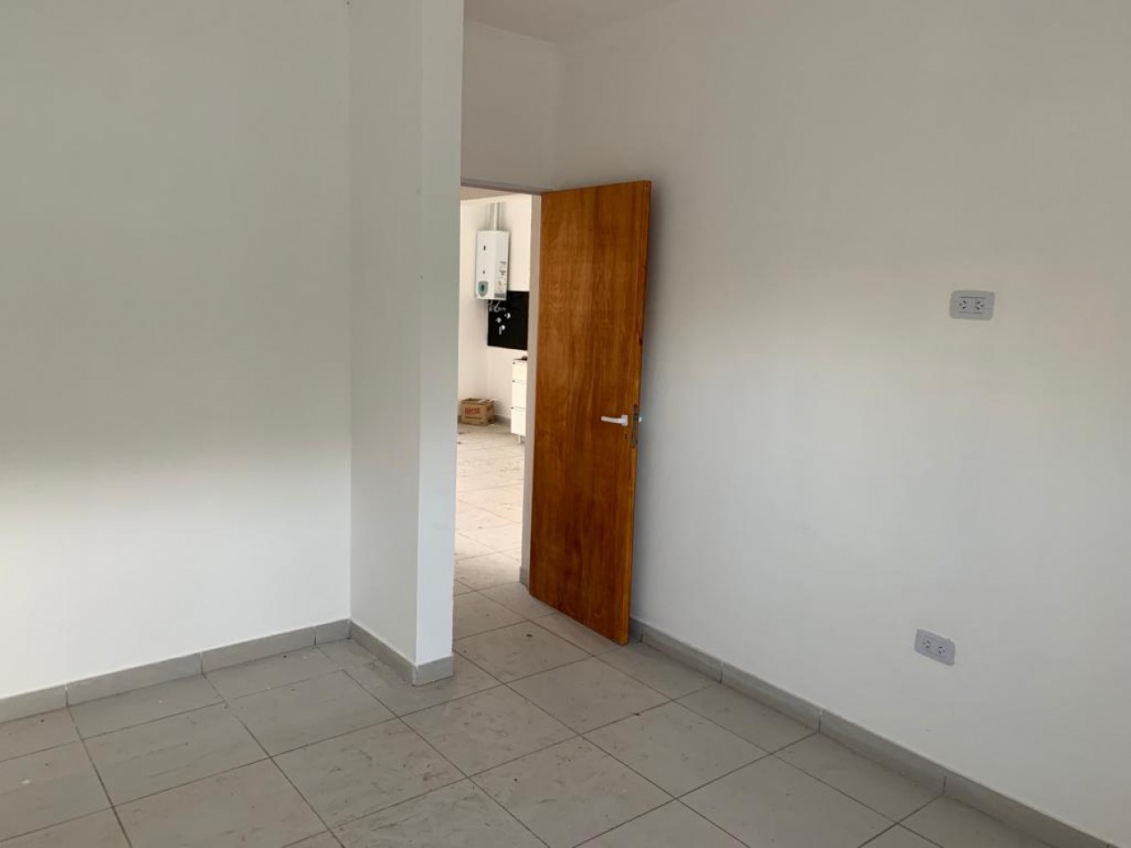 EN VENTA CASA ZONA TOMA // IDEAL INVERSION!!!