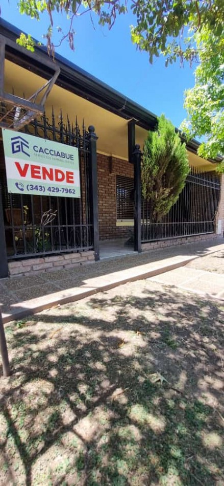 EN VENTA HERMOSA CASA ZONA SANTA LUCIA !