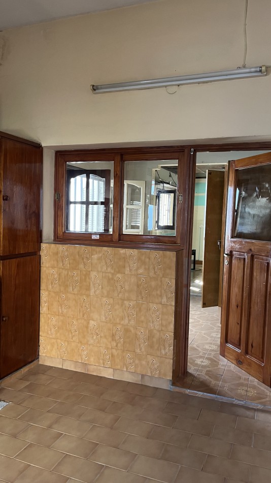 EN VENTA CASA A REFACCIONAR - S/ AV. DE LAS AMERICAS !!!