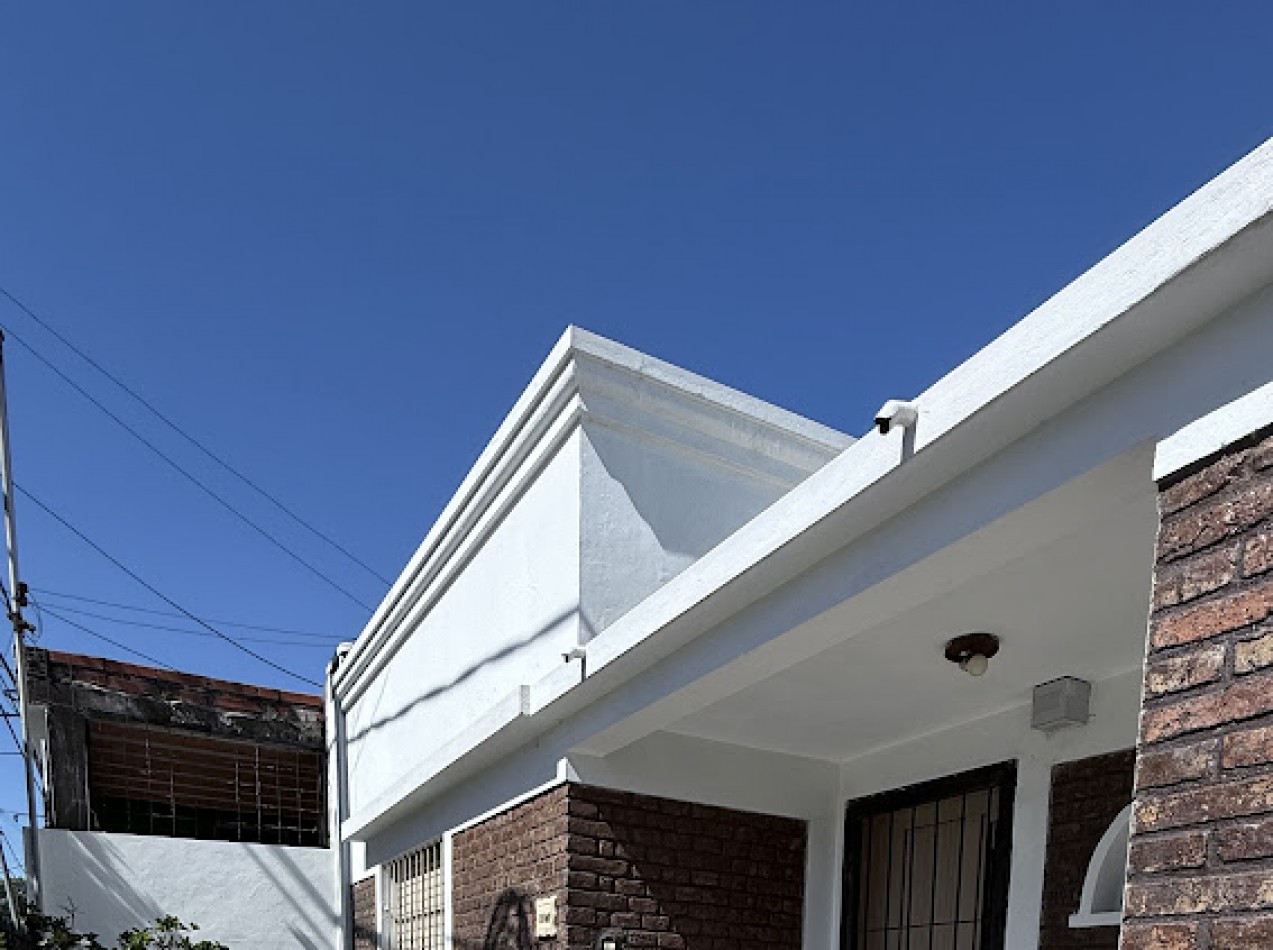 EN VENTA CASA A REFACCIONAR - S/ AV. DE LAS AMERICAS !!!