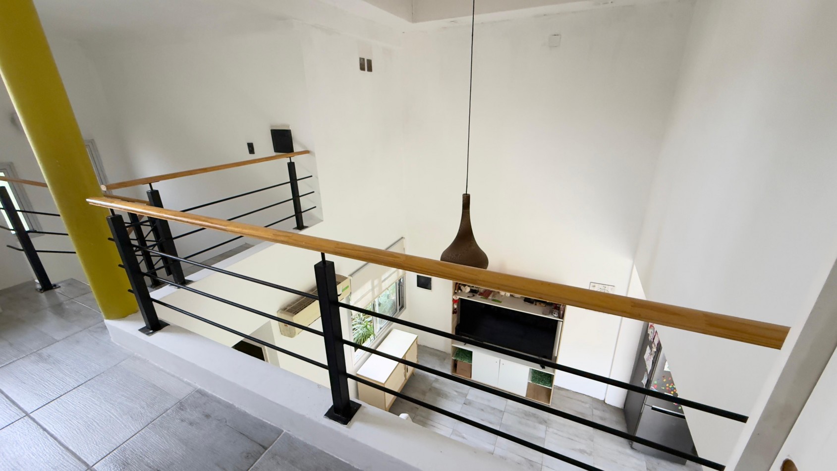 EN VENTA CASA DE 2 HABITACIONES - ZONA BARRIO LOMAS DEL GOLF