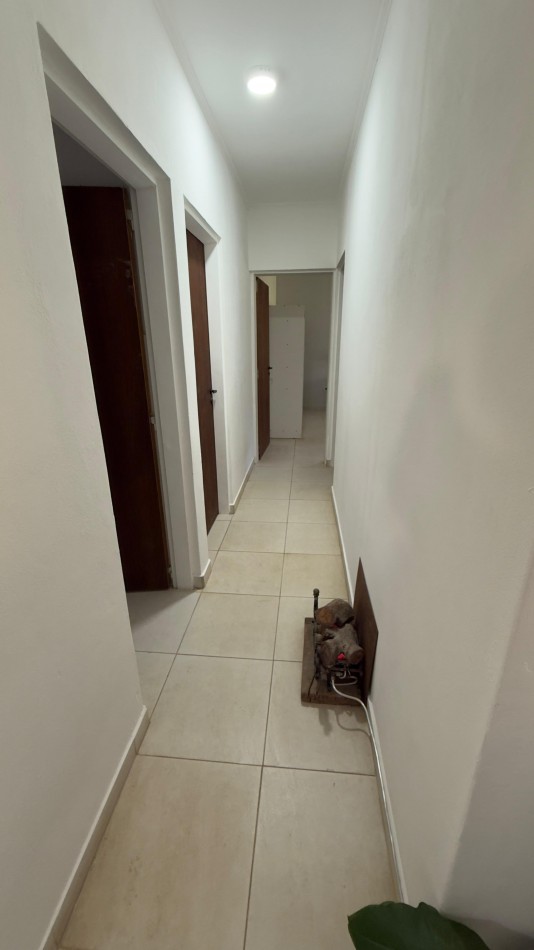 EN VENTA CASA ZONA TOMA // 3 DORM!!!