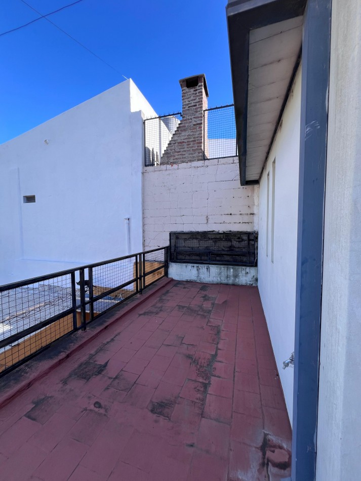 VENTA CASA APTA CREDITO HIPOTECARIO - CALLE LAURENCENA