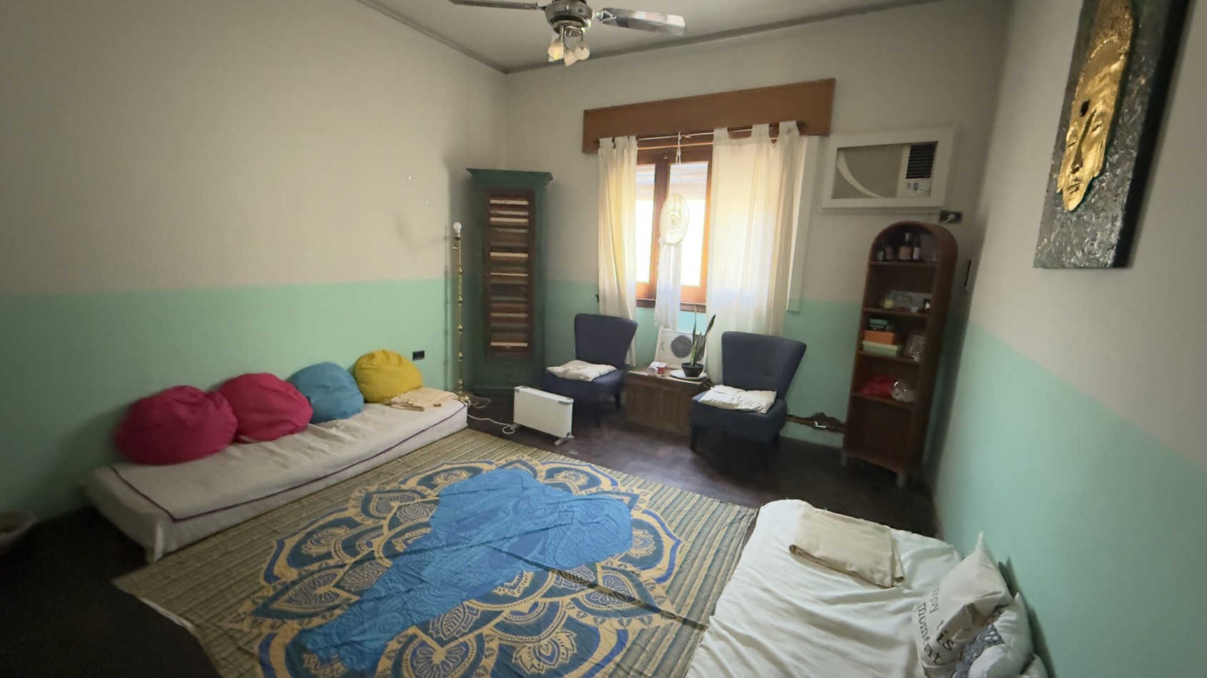EN VENTA HERMOSA CASA - ZONA CENTRO/PARQUE URQUIZA 