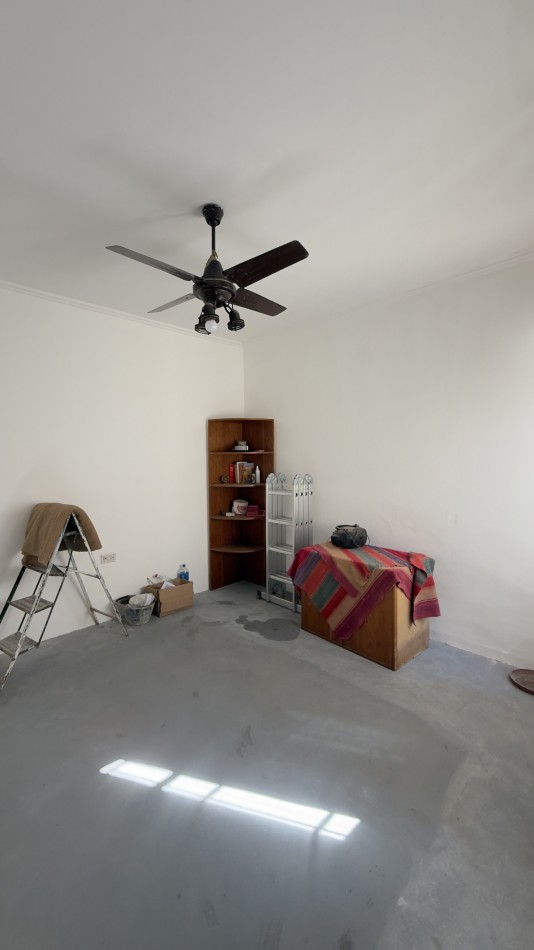 EN VENTA HERMOSA CASA - ZONA CENTRO/PARQUE URQUIZA 