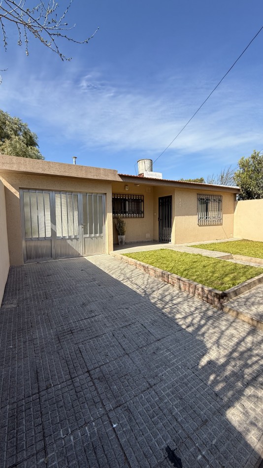 EN VENTA  CASA EN EXCELENTE ESTADO -  COMODIDAD Y FUNCIONALIDAD