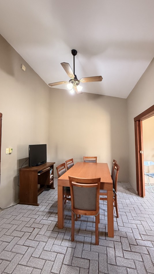 EN VENTA  CASA EN EXCELENTE ESTADO -  COMODIDAD Y FUNCIONALIDAD