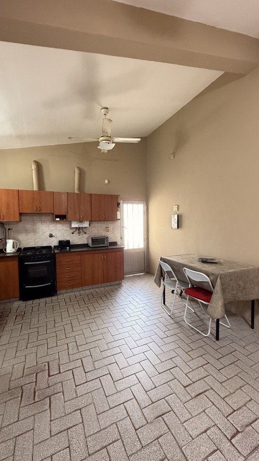 EN VENTA  CASA EN EXCELENTE ESTADO -  COMODIDAD Y FUNCIONALIDAD