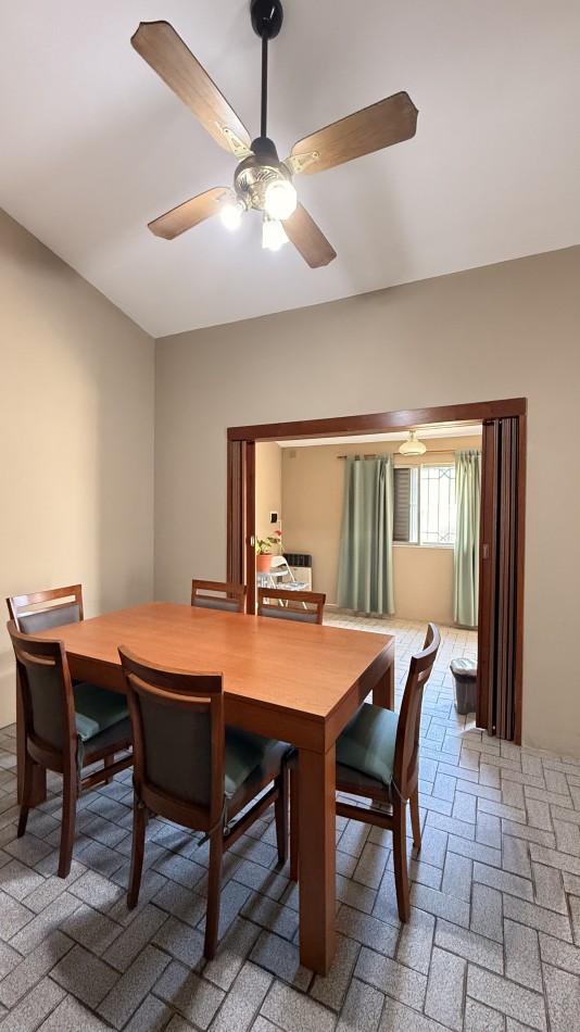 EN VENTA  CASA EN EXCELENTE ESTADO -  COMODIDAD Y FUNCIONALIDAD