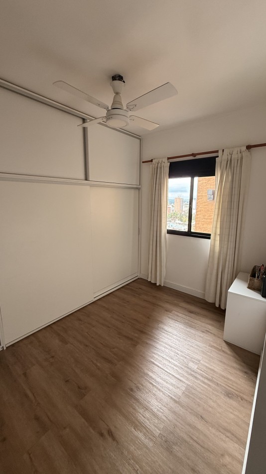 EN VENTA HERMOSO DPTO - 2 DORMITORIOS CON COCHERA