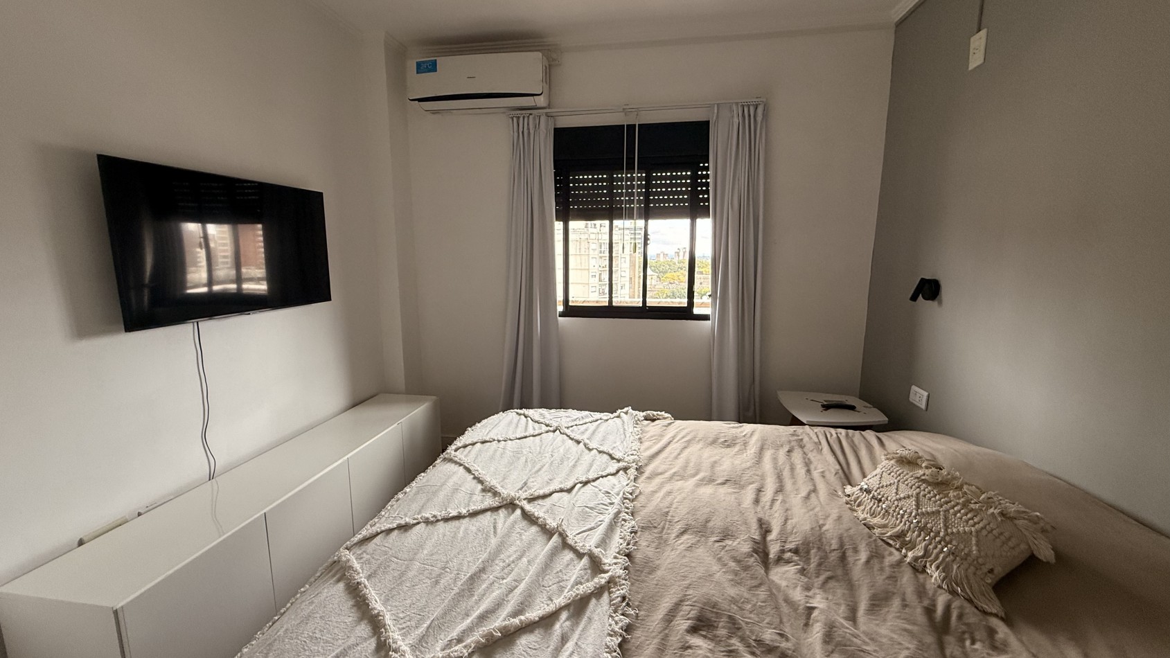 EN VENTA HERMOSO DPTO - 2 DORMITORIOS CON COCHERA