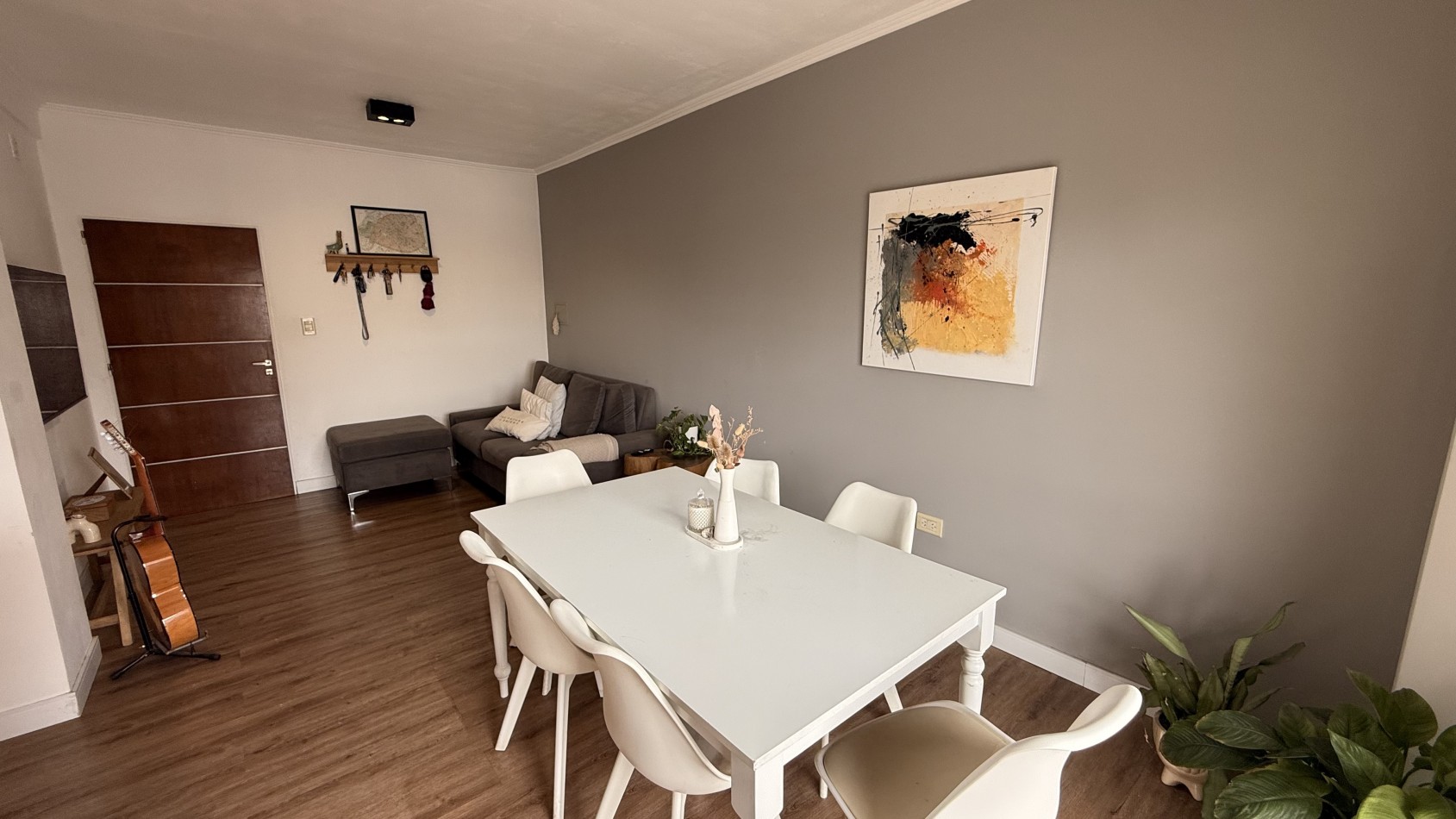 EN VENTA HERMOSO DPTO - 2 DORMITORIOS CON COCHERA