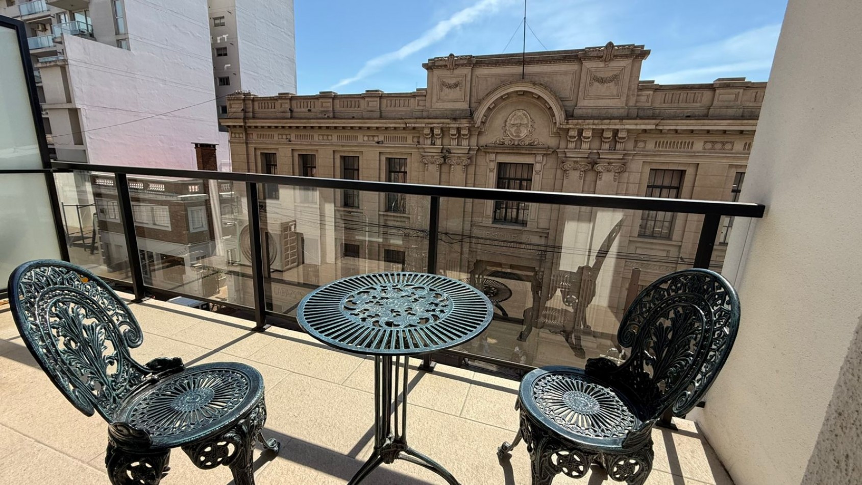 ALQUILER TEMPORARIO - DEPARTAMENTO CALLE LA PAZ - CAPACIDAD HASTA 4 PERSONAS