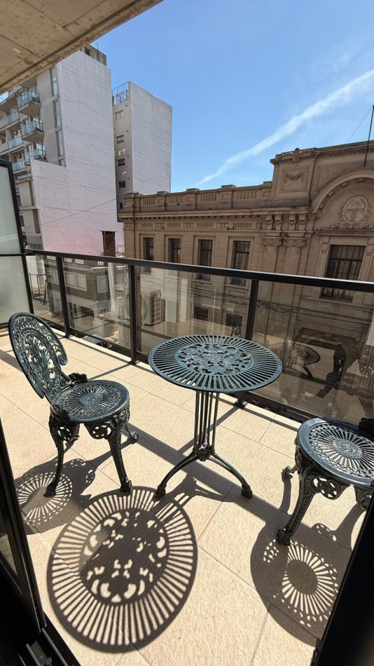 ALQUILER TEMPORARIO - DEPARTAMENTO CALLE LA PAZ - CAPACIDAD HASTA 4 PERSONAS