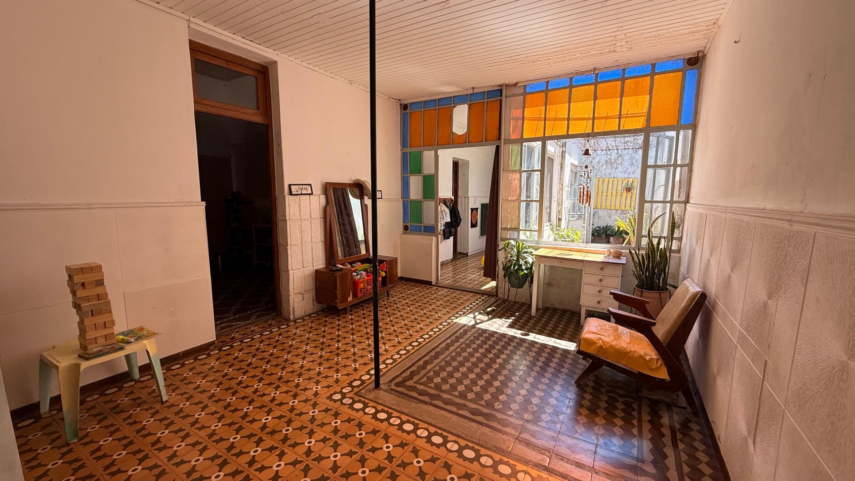 EN VENTA CASA A REFACCIONAR - EXCELENTE UBICACION CERCA DEL CENTRO CIVICO