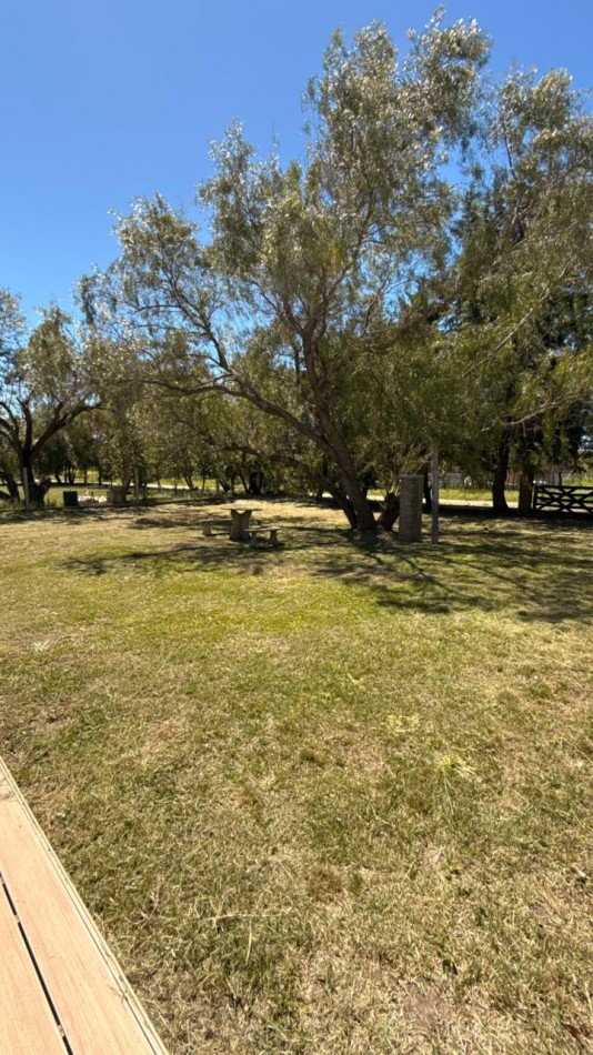 EN VENTA QUINTA A REFACCIONAR - SAUCE MONTRUL