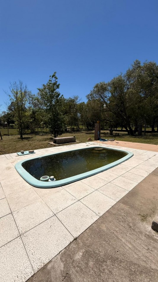 EN VENTA QUINTA A REFACCIONAR - SAUCE MONTRUL