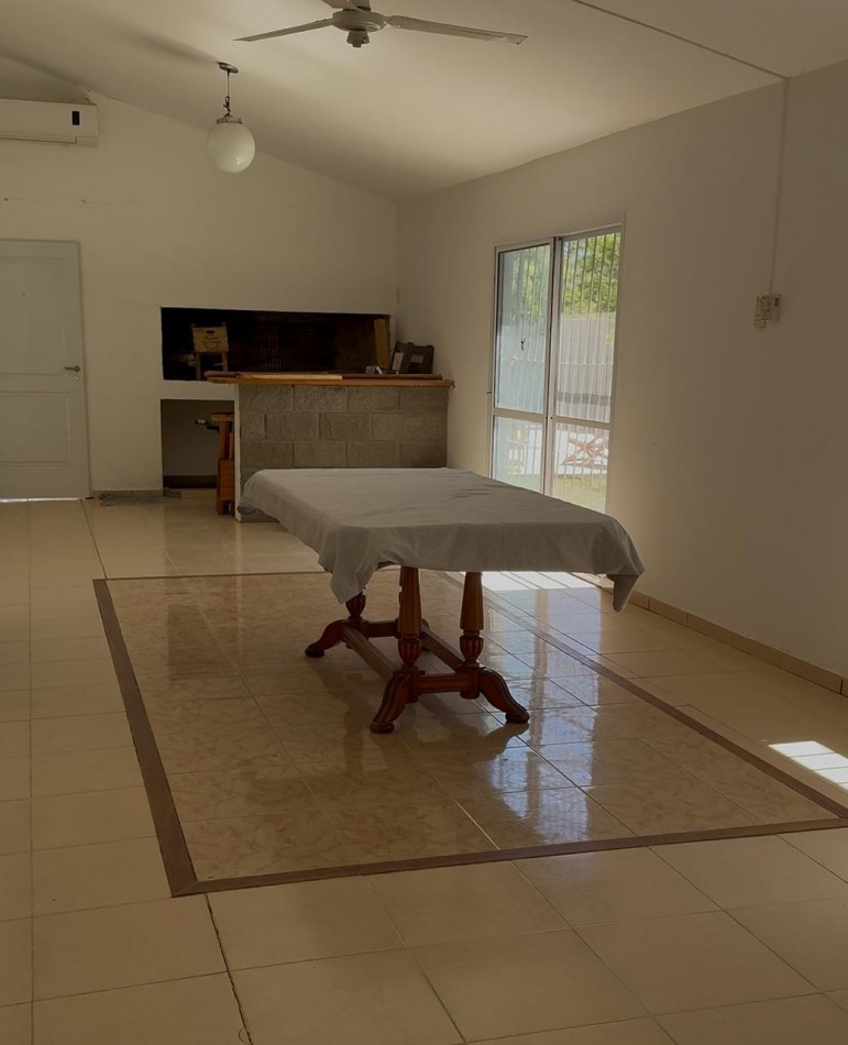 EN VENTA QUINTA A REFACCIONAR - SAUCE MONTRUL