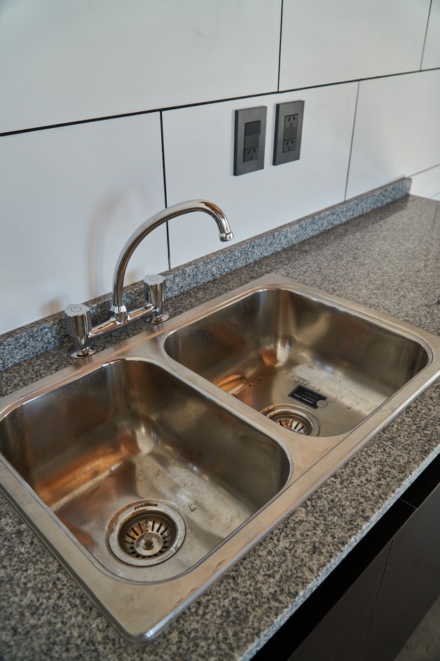 EN VENTA HERMOSO DUPLEX A ESTRENAR - ZONA ALMAFUERTE