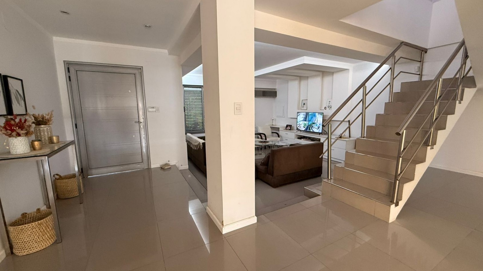 Venta Hermosa Casa Zona Thompson !!!