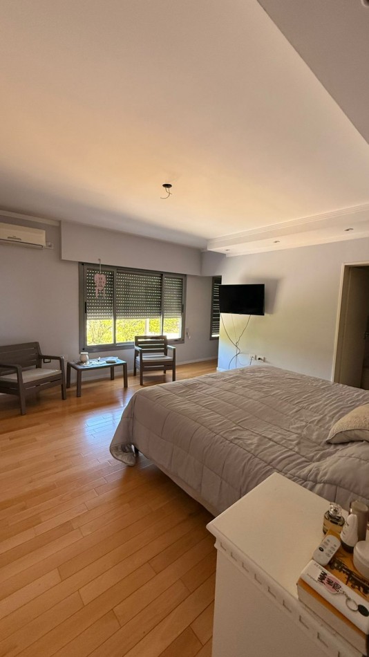 Venta Hermosa Casa Zona Thompson !!!