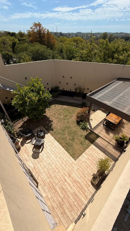 Venta Hermosa Casa Zona Thompson !!!