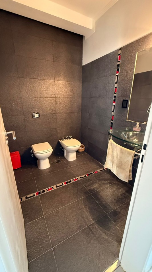 Venta Hermosa Casa Zona Thompson !!!