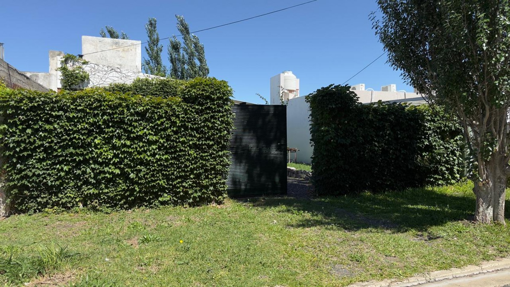 EN VENTA CASA EN B° SOLVENCIA - SAN BENITO