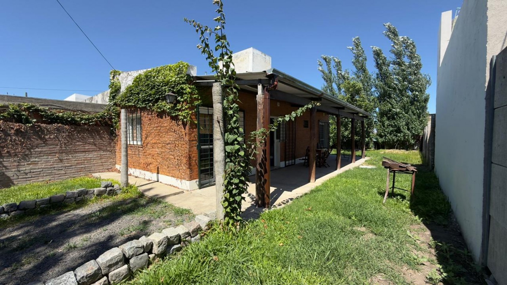 EN VENTA CASA EN B° SOLVENCIA - SAN BENITO