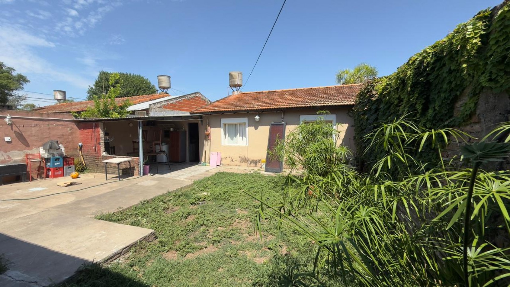 EN VENTA CASA SAN BENITO - EXCELENTE ZONA