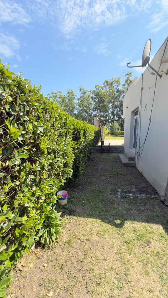 EN VENTA MODERNA CASA QUINTA - SAUCE MONTRUL