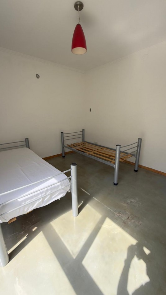 EN VENTA MODERNA CASA QUINTA - SAUCE MONTRUL