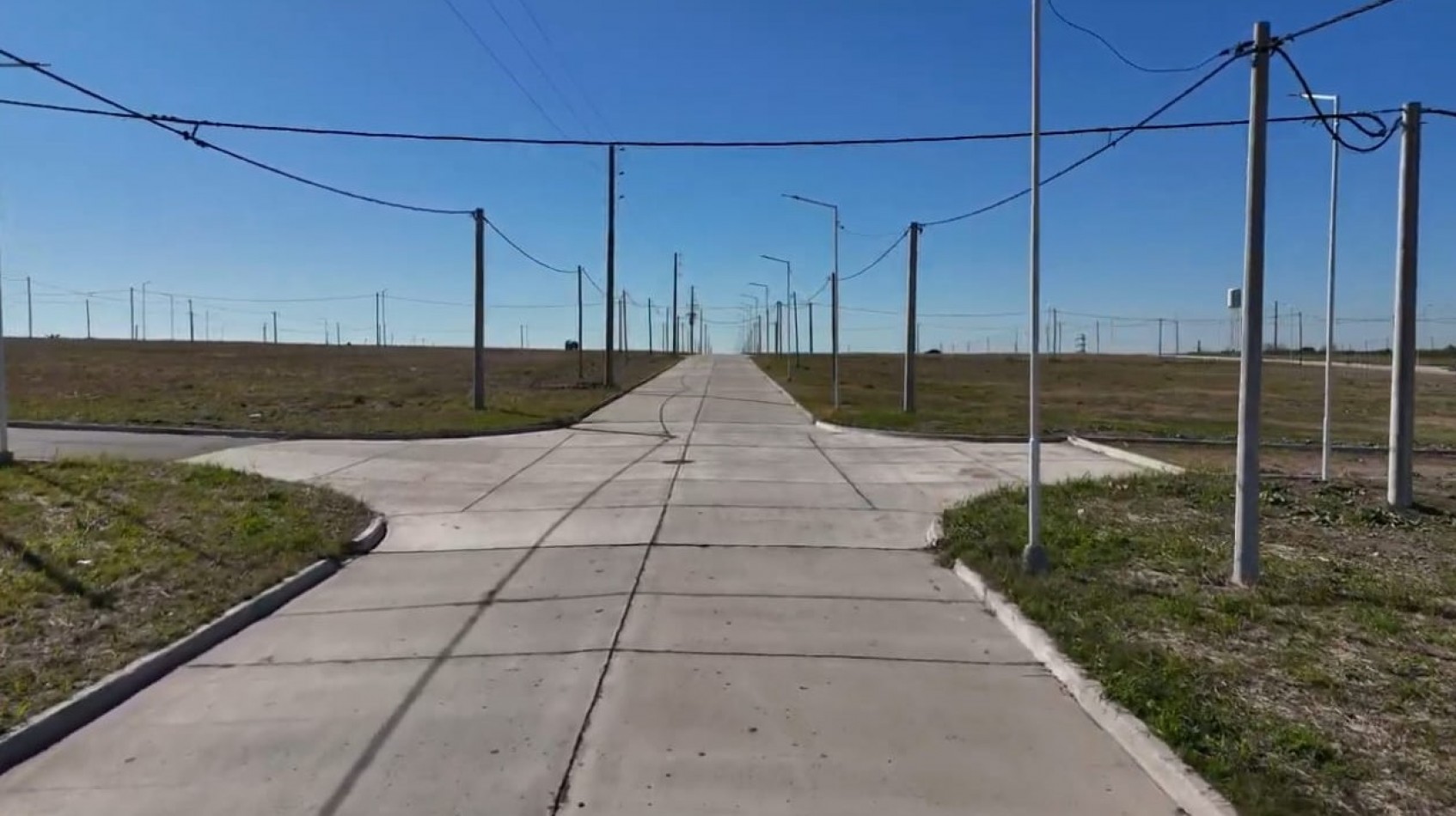 LOTEO TERRAZAS AL SUR - ZONA EL TRIANGULAR - PREVENTA !!! 