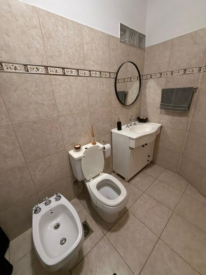 EN VENTA HERMOSA CASA DE DOS PLANTAS - APTA CREDITO HIPOTECARIO