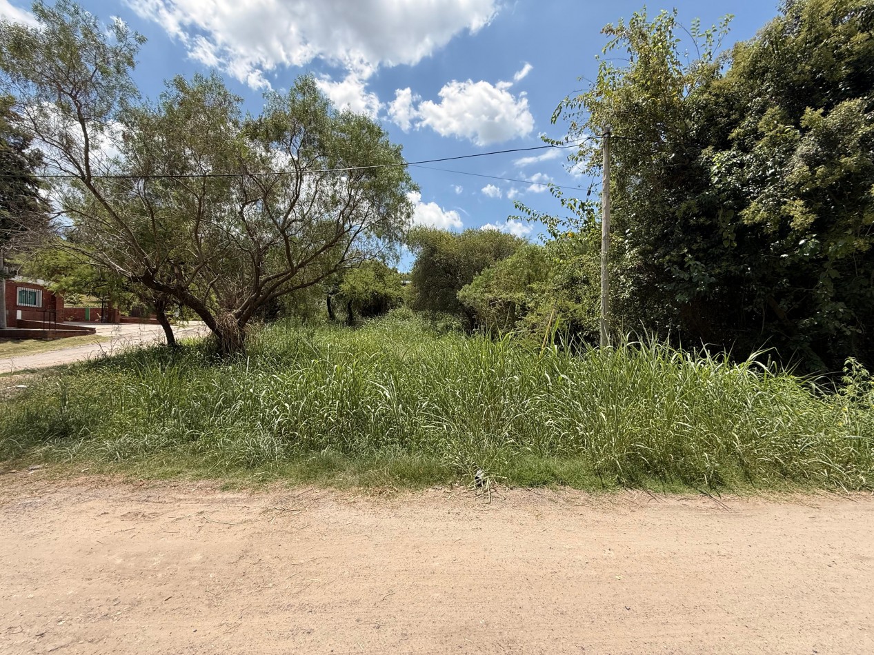 EN VENTA TERRENO- ZONA SINDICATO DE CAMIONEROS !!