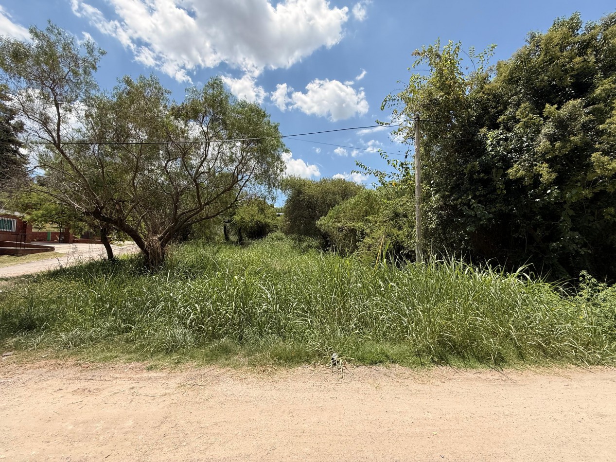 EN VENTA TERRENO- ZONA SINDICATO DE CAMIONEROS !!