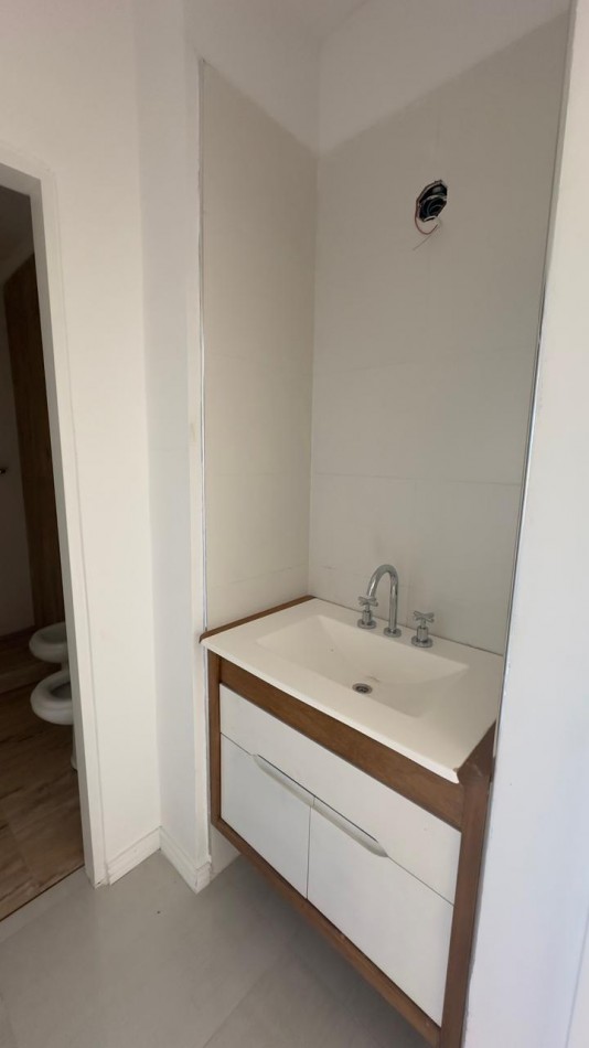 EN VENTA HERMOSO DPTP APTO CREDITO - ZONA SAENZ PEÑA