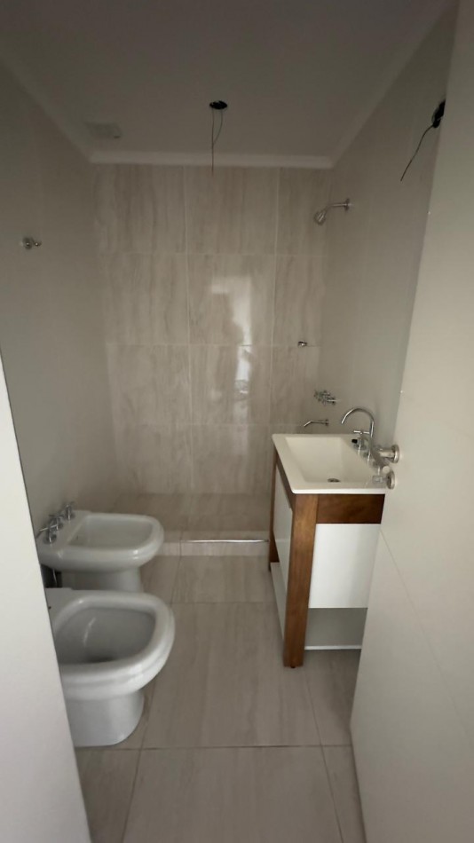 EN VENTA HERMOSO DPTP APTO CREDITO - ZONA SAENZ PEÑA