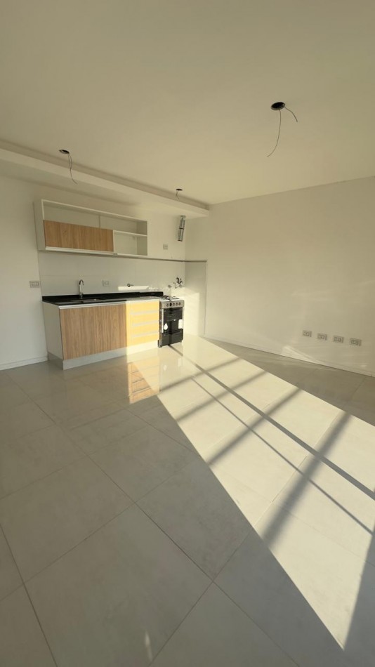 EN VENTA HERMOSO DPTP APTO CREDITO - ZONA SAENZ PEÑA