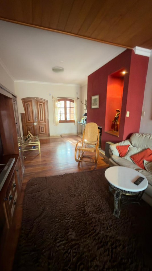 HERMOSA CASA ZONA BOULEVARES !!! 