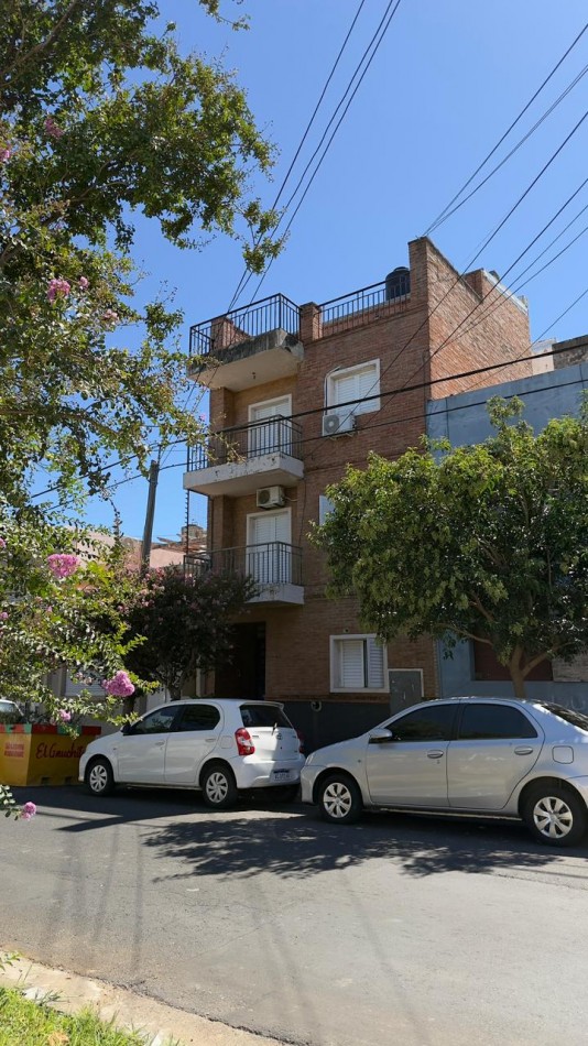 VENTA DPTO PLANTA BAJA CON PATIO VERDE !!! 