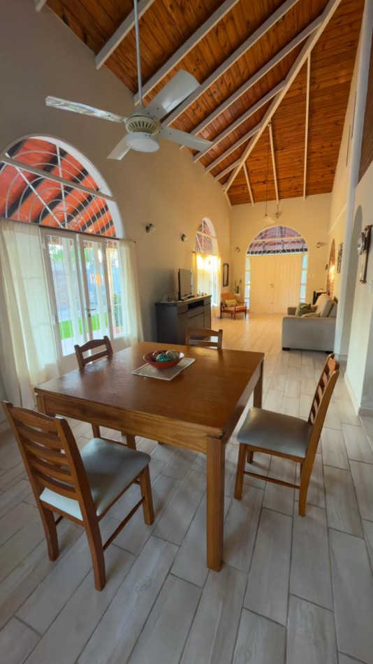 Venta Casa Soñada con Pileta y Quincho con amplio terreno !!!