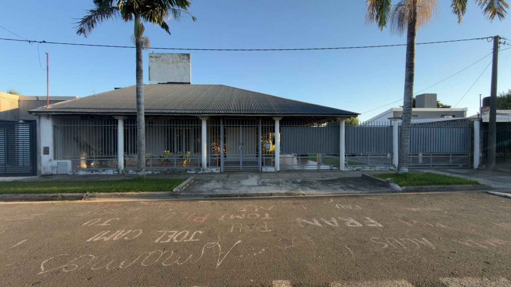 Venta Casa Soñada con Pileta y Quincho con amplio terreno !!!