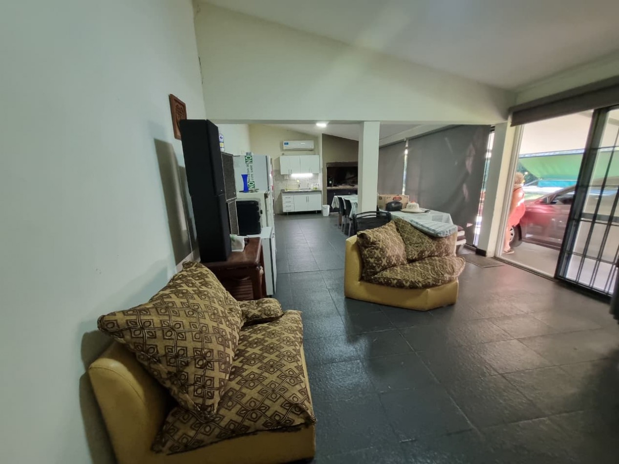 VENTA CASA QUINTA EN SAUCE MONTRULL!