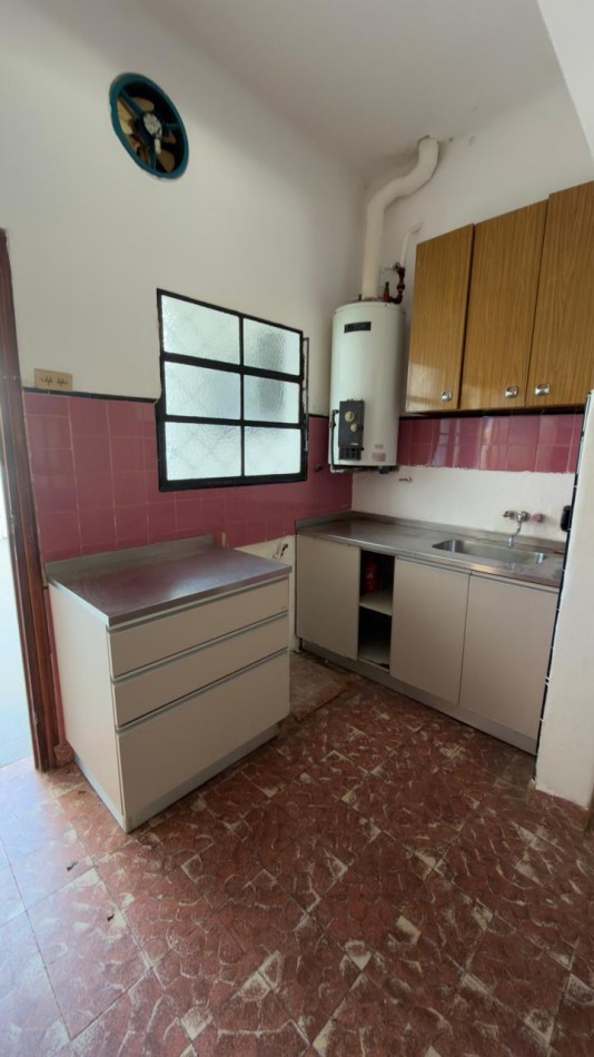 VENTA COMODA CASA 4 DORMITORIOS ZONA BOULEVARES !!! 