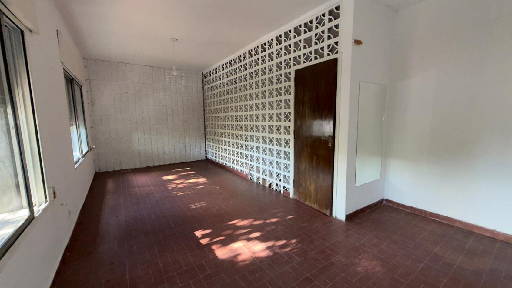 VENTA COMODA CASA 4 DORMITORIOS ZONA BOULEVARES !!! 