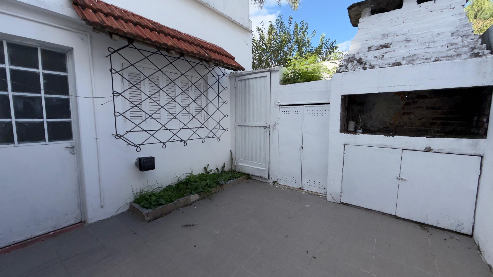 VENTA COMODA CASA 4 DORMITORIOS ZONA BOULEVARES !!! 