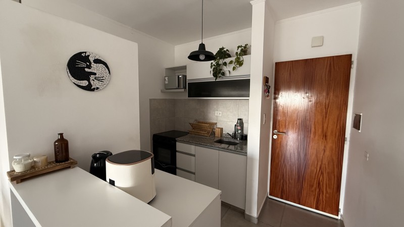 EN VENTA HERMOSO DPTO 1 DORMITORIO - ZONA CENTRO