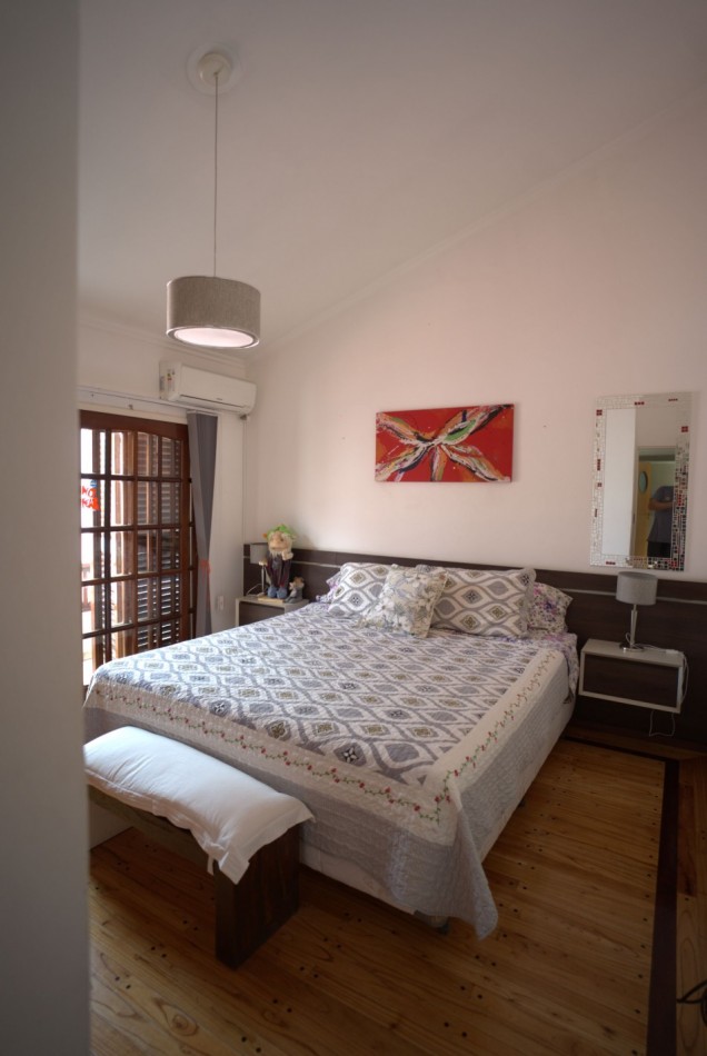 EN VENTA HERMOSA CASA DE 4 DORMITORIOS 