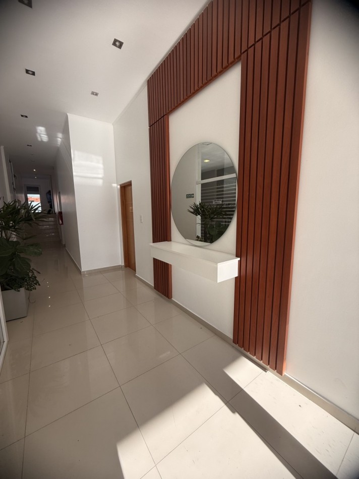 VENTA HERMOSO DPTO DE 2 DORM CON COCHERA-ZONA BOULEVARES !!!